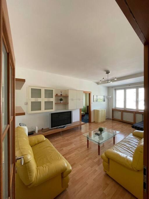 Apartman Obchodna Μπρατισλάβα Εξωτερικό φωτογραφία